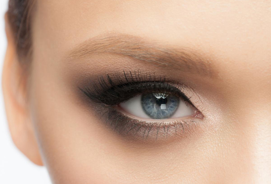 Eye Color with smokey eye makeup